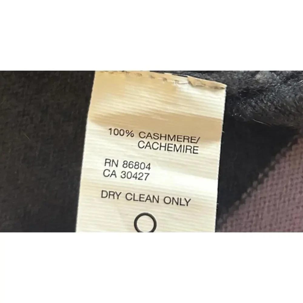Magaschoni cashmere zip up sweater, gray/light purple, women’s size small.